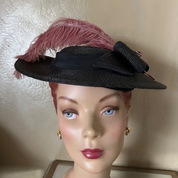 FETCHING 1950s' BLACK STRAW HAT - PINK OSTRICH FEATHER + STRAW BOW & PINK BEAD - Picture 9 of 12